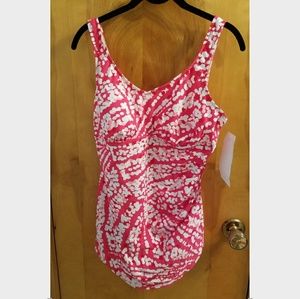 NWT Penbrooke Women's size 16 Swimming Suit